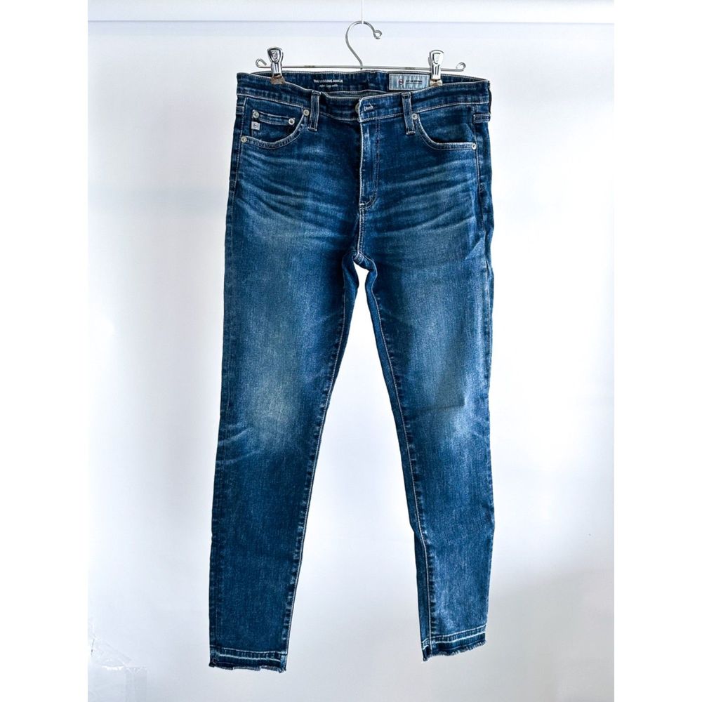 AG Jeans, Size 31R, 31W x 27L, Super Skinny Ankle, Unfinished Hem
